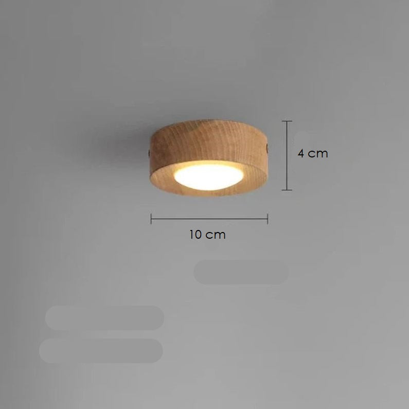 Sovrik – Taklampe laget av valnøtttre med LED-spotlight