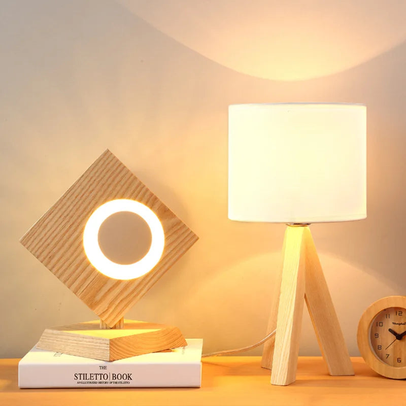 Sovrik – Moderne bordlampe laget av tre