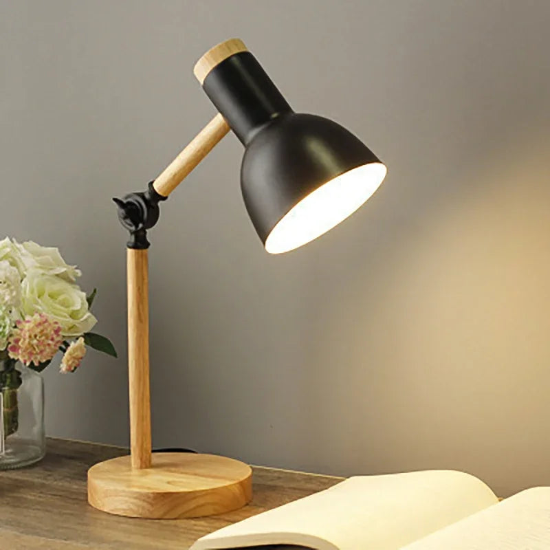 Sovrik Farget Trebordlampe