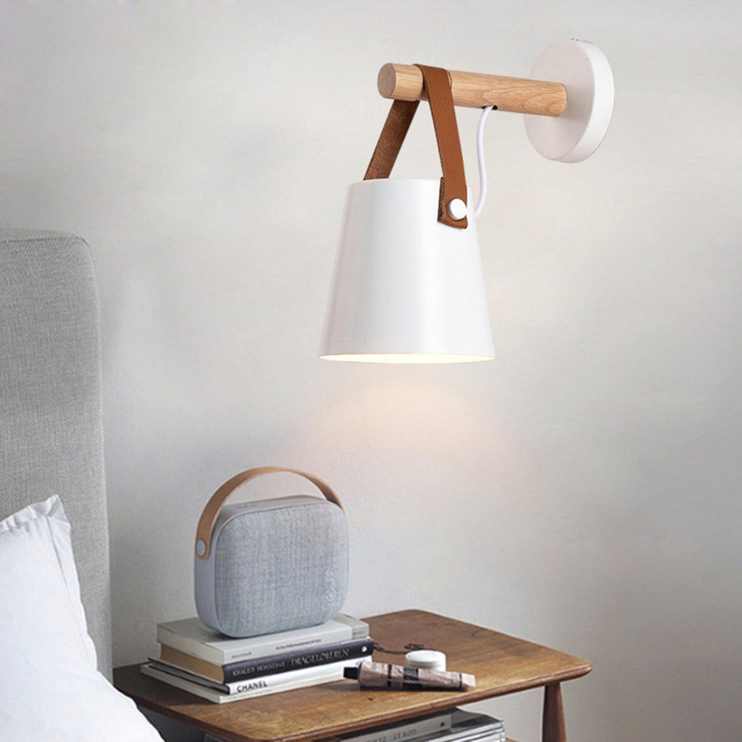 Sovrik Konisk Vegglampe i Tre | Moderne Design | Miljøvennlig | Dekor for Hjemmet